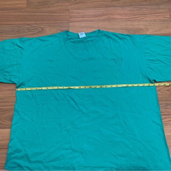 Vintage Dead Stock Brand New GUESS Single Stitch Tee Adult One Size - Picture 5 of 6